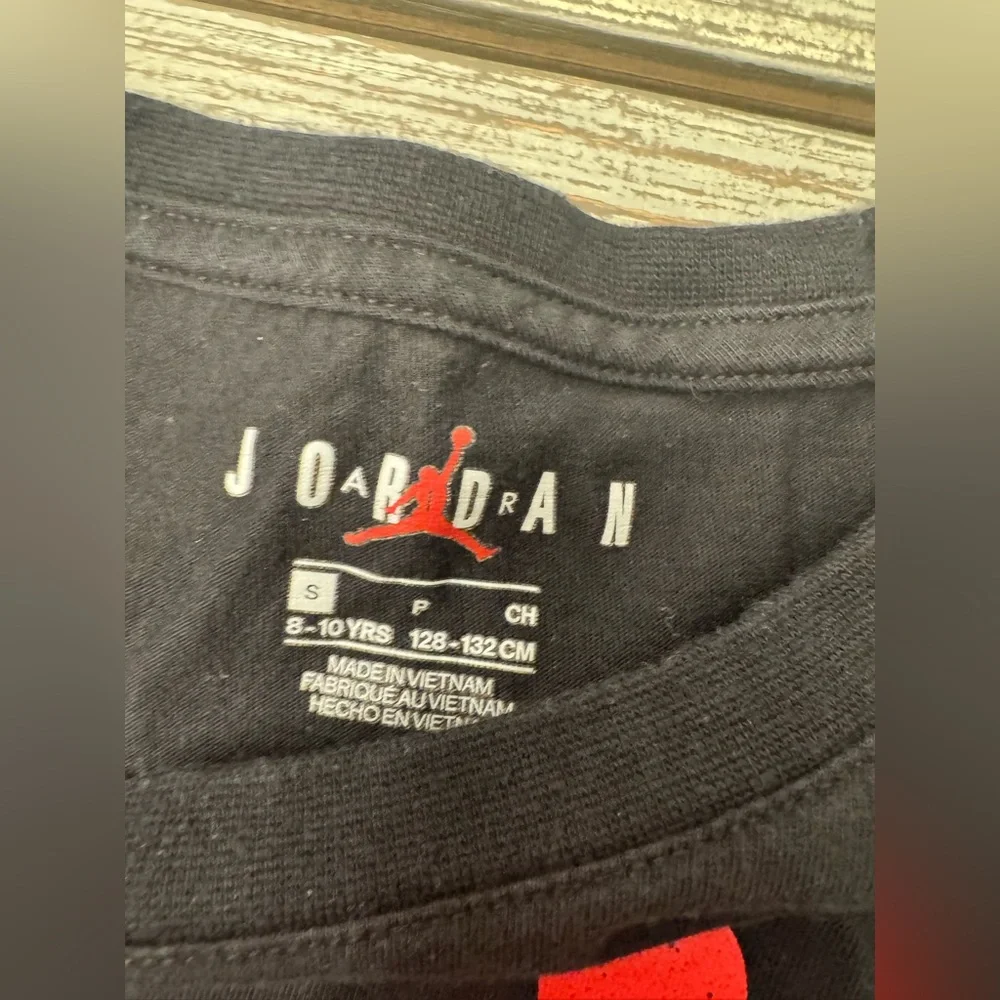 Boy's Jordan Long Sleeved Black Tee with Red Logo, Sz 8-10 years